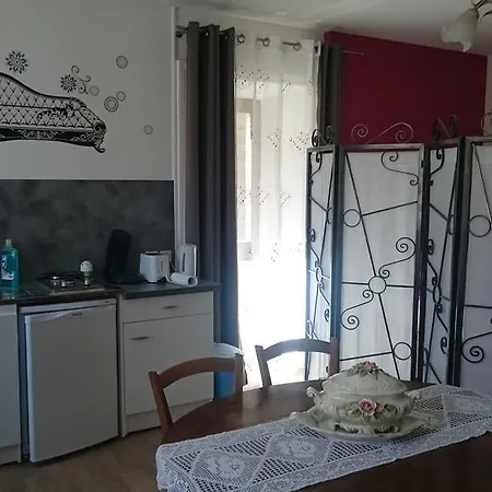 아파트 Les Chataignes D'ardeche Antraigues